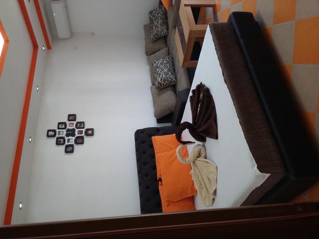 Apartments Aza Dobra Voda Bagian luar foto